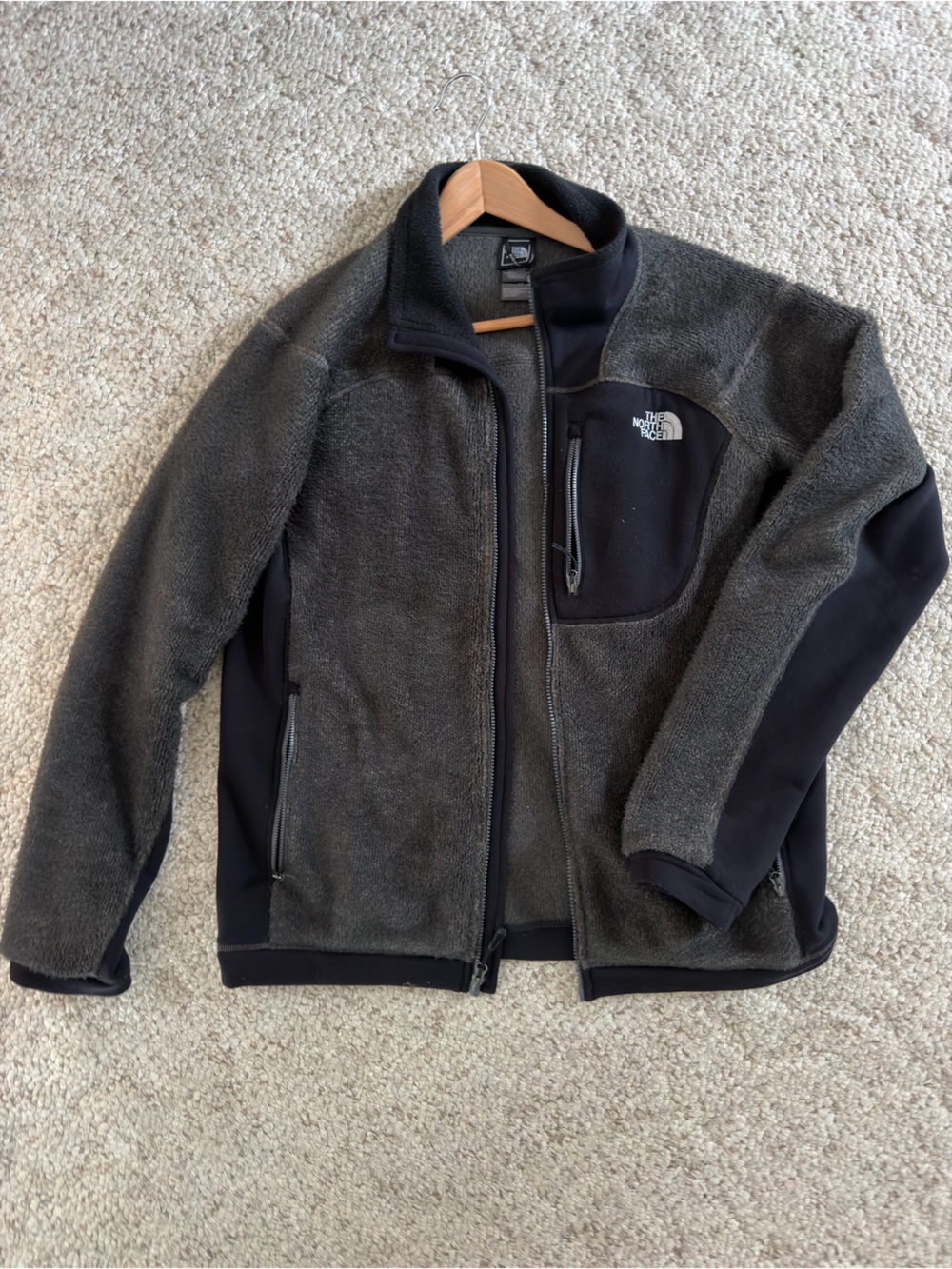 The North Face Men's Charcoal Gray Full-Zip Fleece Jacket Large